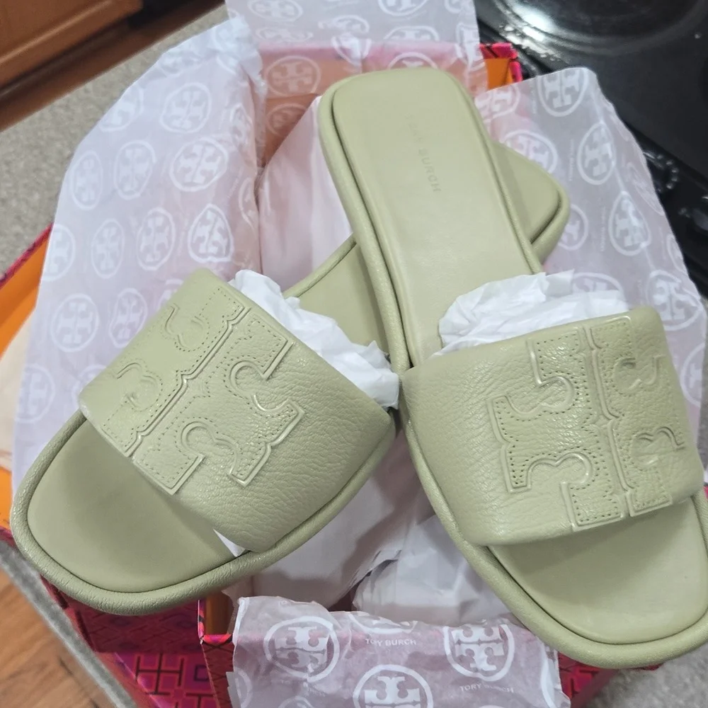 Tory Burch Double T Sport Slide Tumbled Leather - Picture 9 of 11